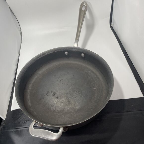 All-Clad Stainless Nonstick Saute Pan 12 Inch USA Made Worn Bottom Used Cookware - Picture 9 of 9